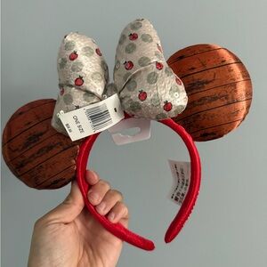 NWT 2021 Apple Orchard Mickey ears